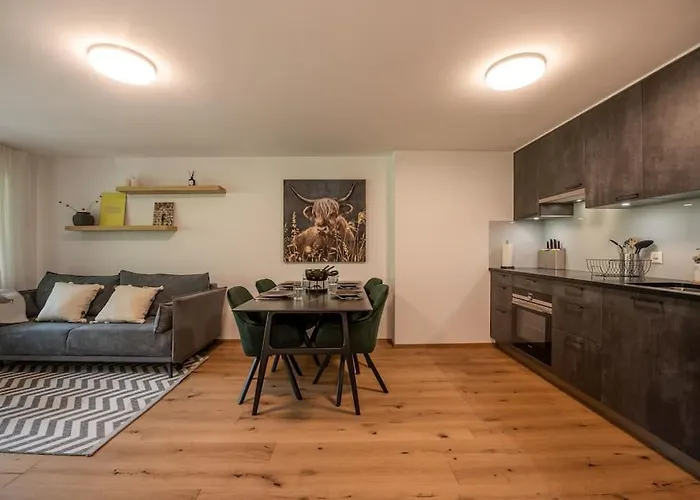 Stylish By Bus, Train And Village Center Appartamento