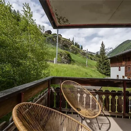 Stylish By Bus, Train And Village Center Zermatt